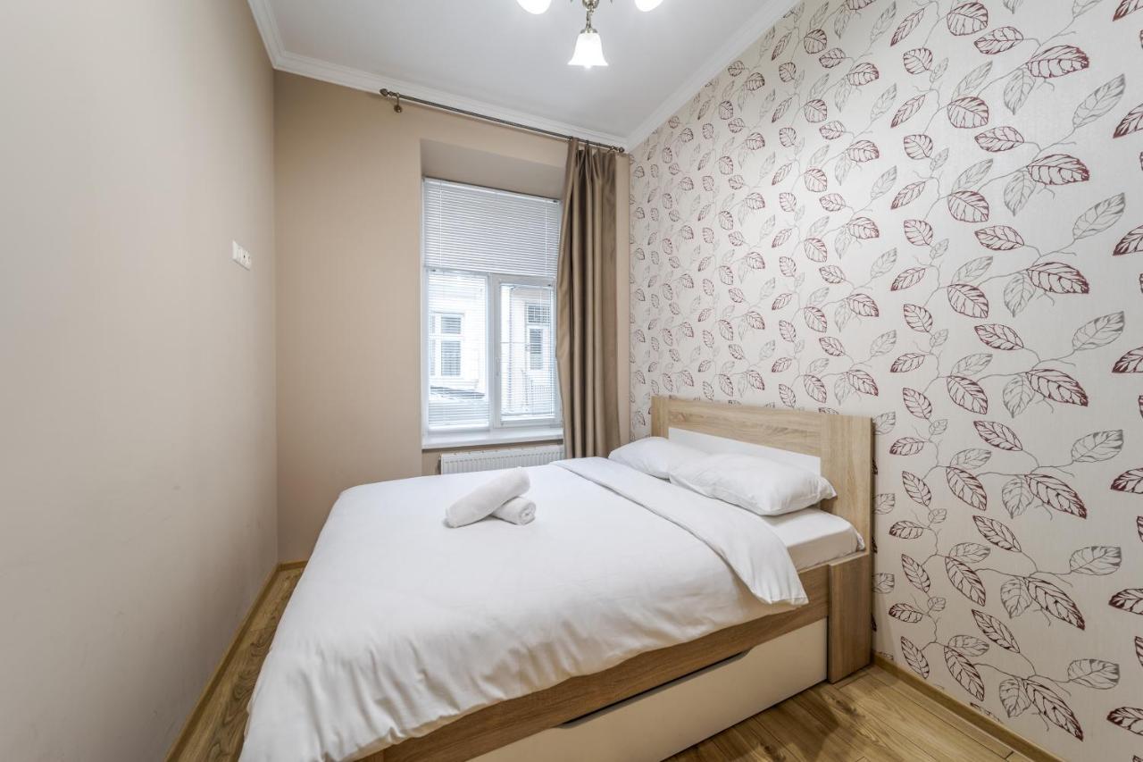 Apartment On Stavropihiiska Street 1 Lviv Eksteriør billede